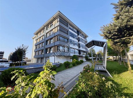 Clk Gayrimenkulden Batıkentte Satılık 4+1 Özel Garajlı Daire