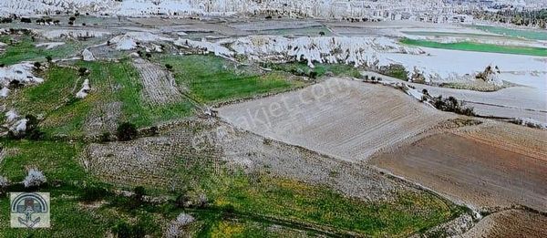 Ürgüp Şadikayasında 4.557 M² Satılık Tarla