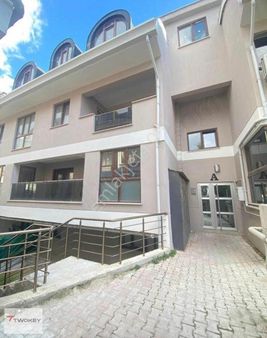 Twokey'den Satılık Hüdai Oral Caddesi 1+1 55 M² Eşyalı Bahçeli