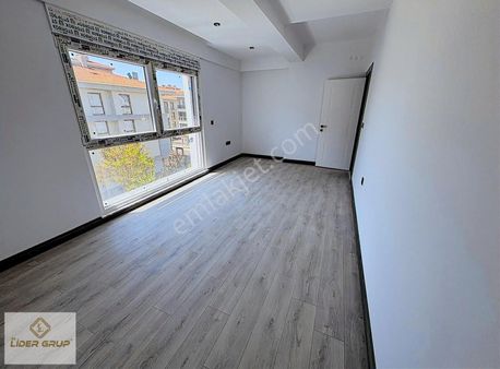 Eslider Emlaktan Batıkentte Satılık Butik Sıte 3+1