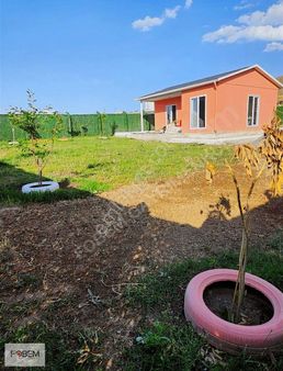 Çat Yolu Üzeri Tepeköyde Satılık Hobi Bahçeleri