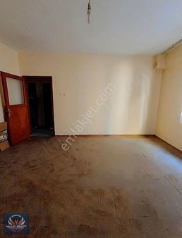 Valleyden | Reşadiye Mahallesi 2+1 Geniş Daire