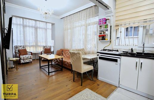 Turpa Sılverden Merkezi Konumda 2+1 Satılık Daire.