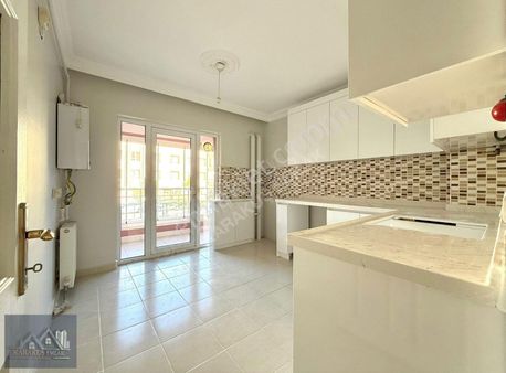 Karakuş'tan █ Hastane Yakını Sitede 145m² 2 Banyolu Güney C. 3+1