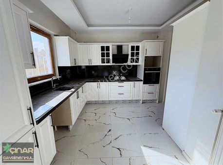 Serkent Anayol Üzerinde Düşük Katlı 4+1 Satılık Sıfır Lüks Daire