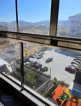 Menemen Site İçi Ara Kat Havuz Cephe Ekstralı Satılık 3+1 Daire