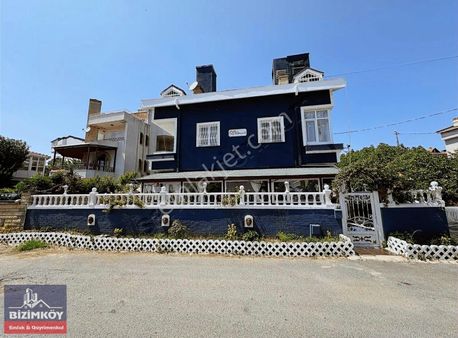Silivri Bizimköyde Müstakil Deniz Manzara Bahçeli Satılık Villa