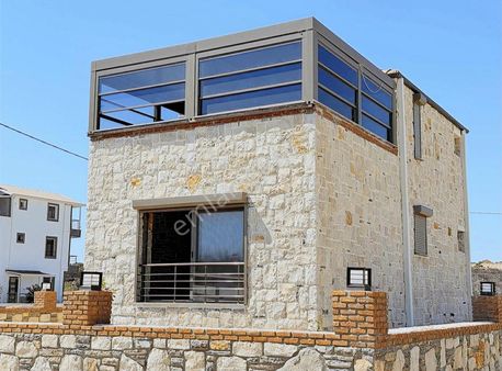 Denize Yakın Tam Müstakil Satılık Taş Villa