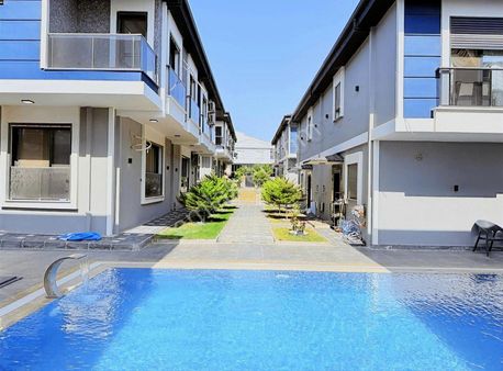 Havuzlu Nezih Site İçerisinde Kalan Son Sıfır 3+1 Villa