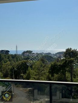 Deniz Ve Orman Havuz Manzaralı Lüks Site İçi Eşyalı Acil Satilik