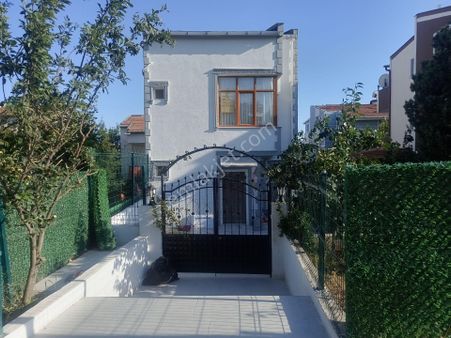 Molla Team Emlaktan Site İçerisinde Villa