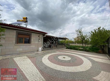 Melikgazi Gesi'de Güzel Konumlu Villa Fırsatı