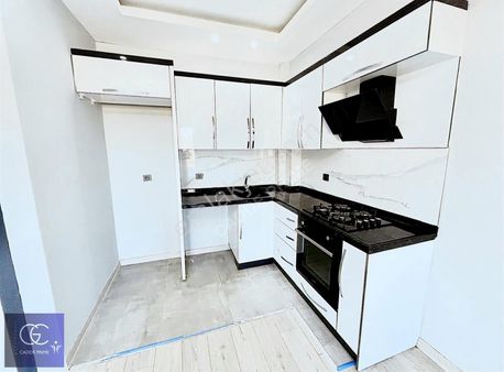 Cadde Akçay'da__sıfır__zarif Tasarım_lüks 2+1_satılık Daire