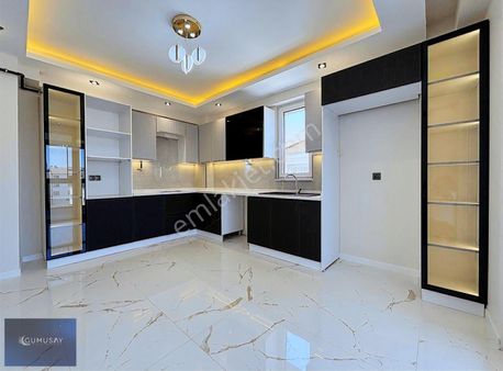 Gümüşay'dan Özel Garajlı Satılık Lüks 3+1 Daire