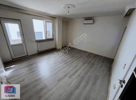 Çayırova Atatürk'te Mükemmel Lokasyonda Ters Dublex Fırsat!