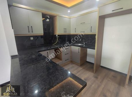 Sb Emlak Ofisinden 4 Eylül Mahallesinde Masrafsız Arakat Daire