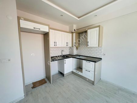 Muradiye Mahallesinde Sıfır 2+1 Ara Kat Daire Fırsatı