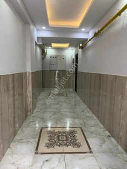 Emsalerine Göre Geniş 2+ 0 Giriş Kat