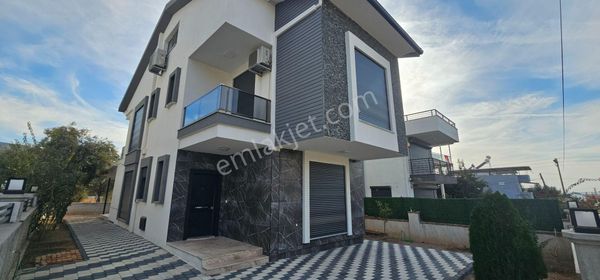 Didim Akbük Merkezde 4+1 Müstakil Lüks Villa