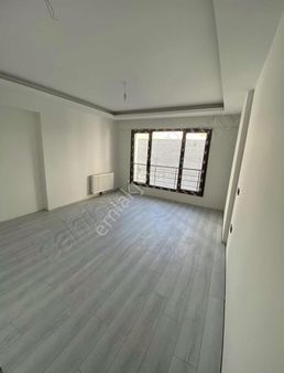 2,5+1 Ebeveyn Banyolu Düşük Kat Süper Konumlu Daire