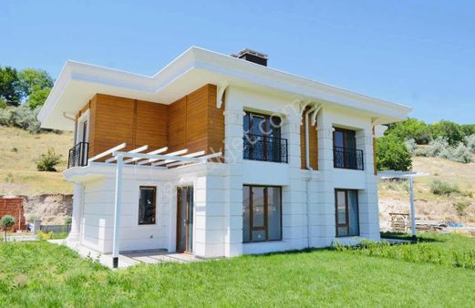 Bünyan Merkezde Süper Konumlu Villa Daire Fiyatına