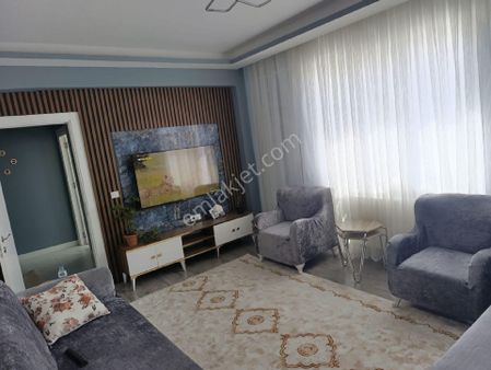 Üçkuyular Fuar Alanı Yakınında