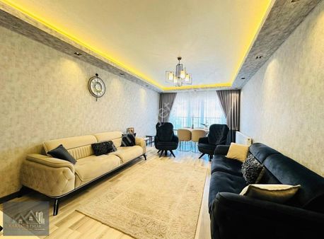 Karakuş'tan █ Yeni Binada, Asansörlü, Orta Kat Güney C. Lüks 3+1