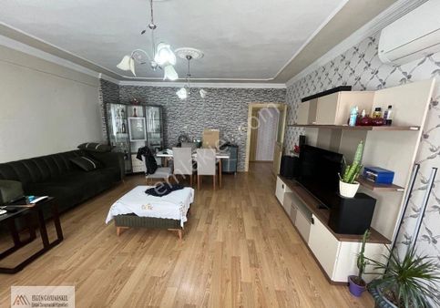 Ergünden Viranşehirde Cadde Üzeri Satılık 3+1 Daire