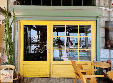 Karşıyaka Sahilinde Devren Kiralık Bahçeli Cafe