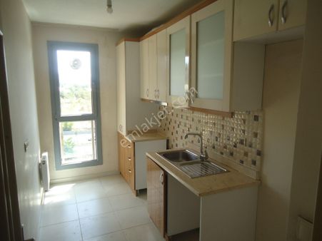 Krc'den Karaağaç Tokilerde Katta Kiralık 2+1 Daire