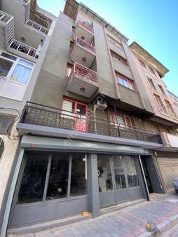 Kahramanlarda Komple 4 Katlı Satılık Bina Otel Veya Hastane Ruhsatına Uygun