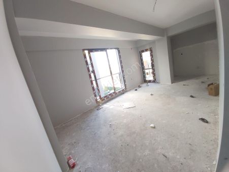 Seyrek Bakırçay Üni. Yabancı Dil Okulu Arkası _ Arakat Sıfır 1+1