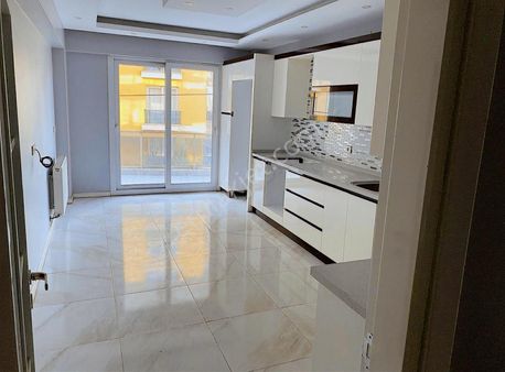 İstasyon Mh Kiralık Geniş 3+1 Ebeveyn Banyolu Daire