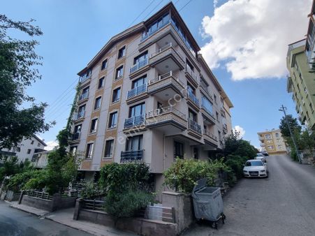 Kardeşler'de 2+1 Giriş Kat Ön Cephe Ankastre Mutfaklı Full Yapılı