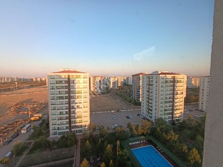 Hızlı 21 Gayrımenkulden Stad Yolu Üzerinde Satılık 3+1 Daire