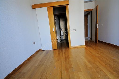 Çiğdem Emlak'tan The İst Konutlarda Çamaşır Odalı Satılık 2+1