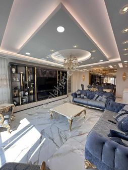 Çiğdem Emlak'tan Locamahal Kiptaşta İçi Yapılı 3+1 Şaheser Daire