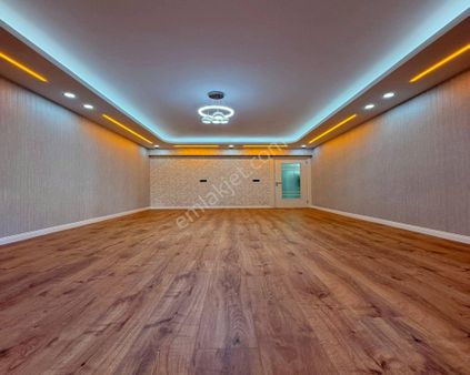 Beylikdüzünde Full Dekorlu 3+1 Yüksek Giriş Daire