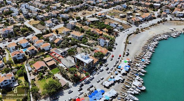 Çeşmealtında Kiralık Eşyalı Müstakil Deniz Manzaralı Villa