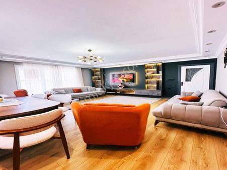 Ercin Yapı'dan Metrobüse 4 Dakika Yürüme Mesafesinde Lüx Dubleks