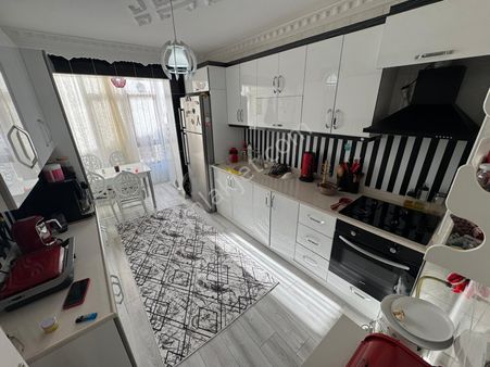 Atapark'ta Çambaşı Caddesi Yakını Yapılı Daire