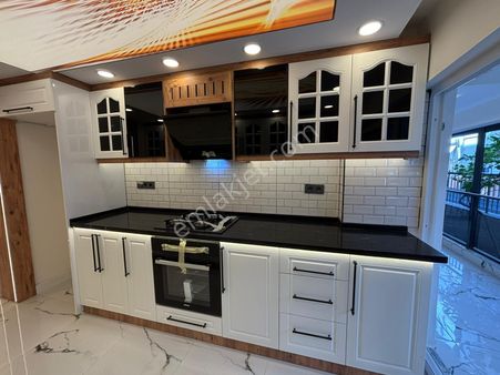 Poligon Metro Yakını 140 M2 Full+full Yapılı Bahçeli Y.giriş