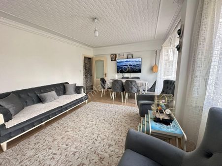 Beşikkaya'da 9.cadde Yakını Ebeveyn Banyolu Kilerli 3+1 Satılık Daire !!