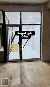 Işık Ofis Ten Kültür Sitesinde Kiralik Yeni Tadilatlı Dükkan