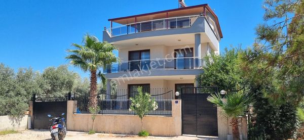 5+1 Müstakil Satılık Yazlık