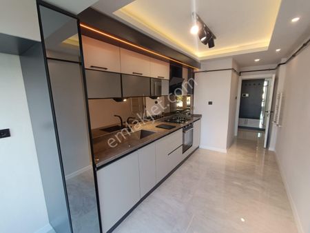 Mç Emlak'tan Ertuğrulgazi Mah'de 3+1 Site İçinde Satılık Daire