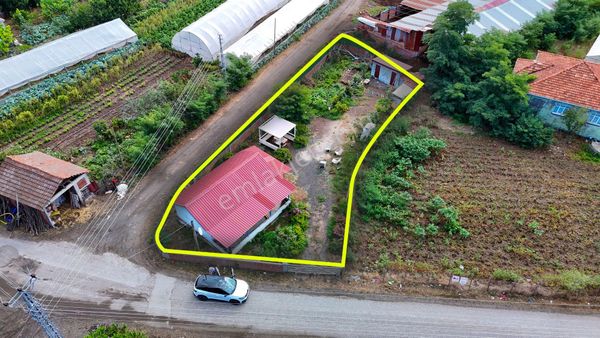 Asfalt Yola Cephe Ev Ve Tarla Elektirik Su Bağlı