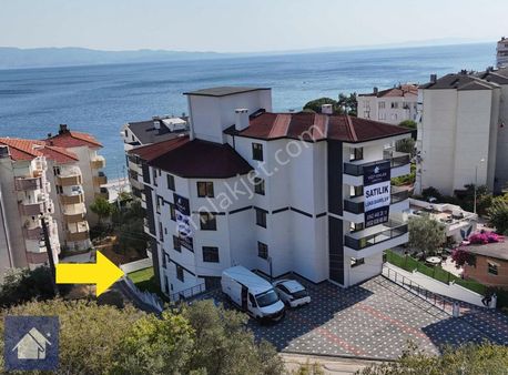 *yiğit Emlak Armutlu'dan*denize 40 Metre Uzaklıkta*lüks Daire