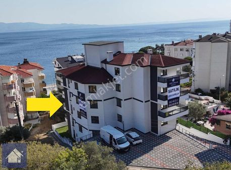 *yiğit Emlak Armutlu'dan*plaja Çok Yakın*2+1*ultra Lüks Daire