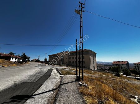 Önder Muhtar Akif Turan Cd.de Bulvara Cephe 130m2 İmarlı 1 Daire Getirili Site Blok Arsası